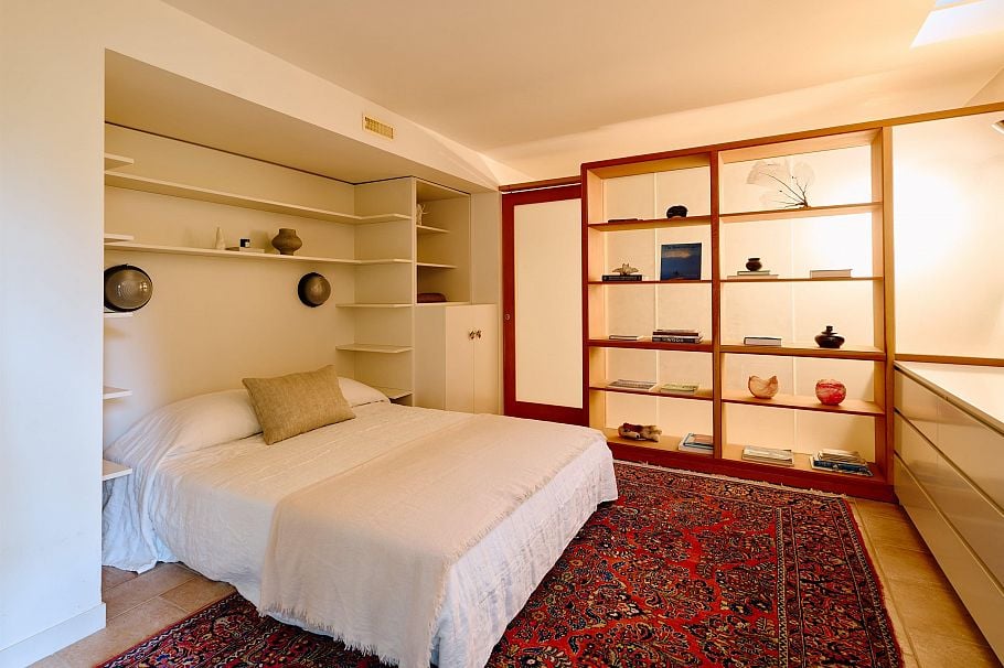 1715 W 68th Avenue Vancouver, BC - 19