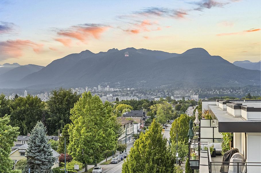 408 2408 Grant Street Vancouver, BC - 32