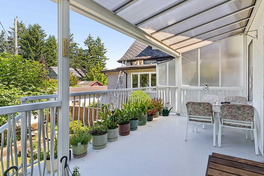 461 W 18th Avenue Vancouver, BC - 24