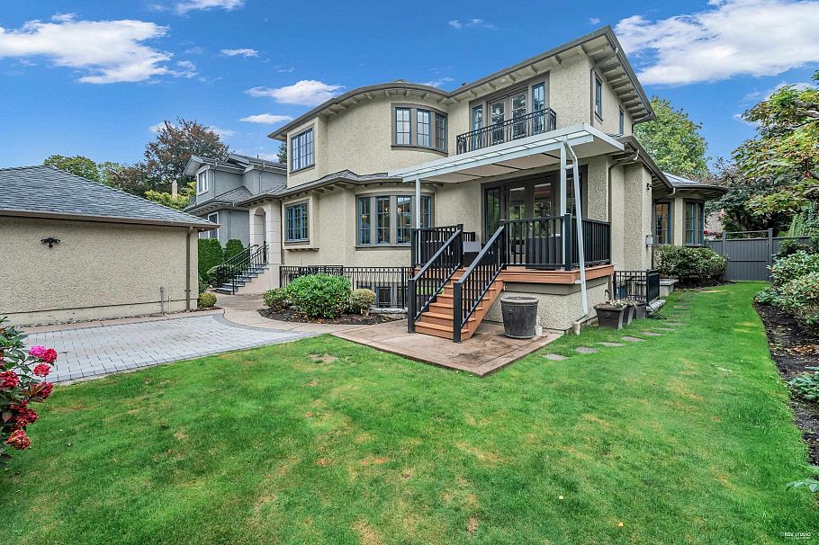 6011 Adera Street Vancouver, BC - 40