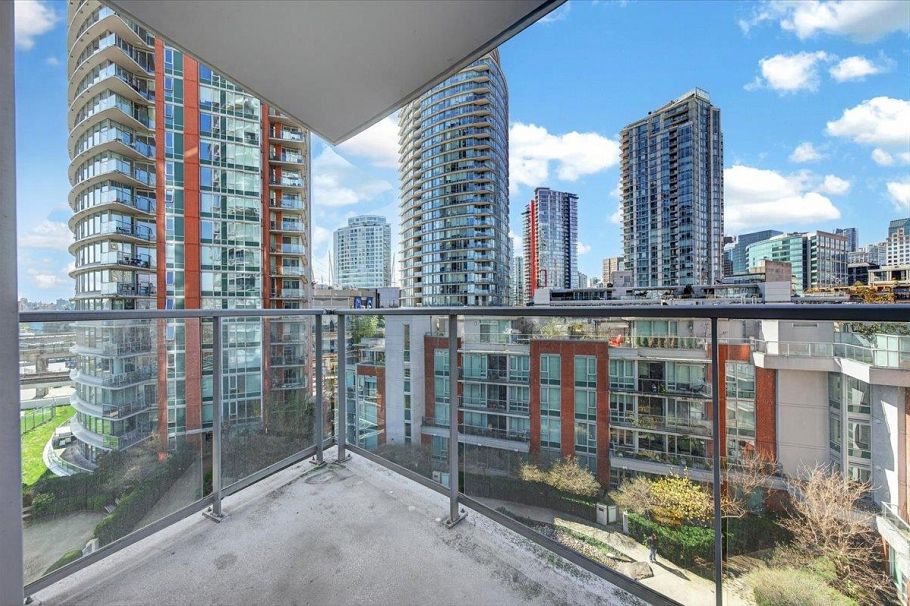 905 58 Keefer Place Vancouver, BC - 17