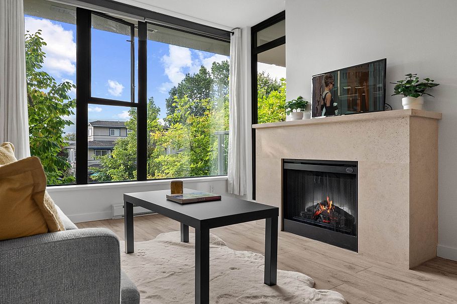 306 683 W Victoria Park North Vancouver, BC - 26