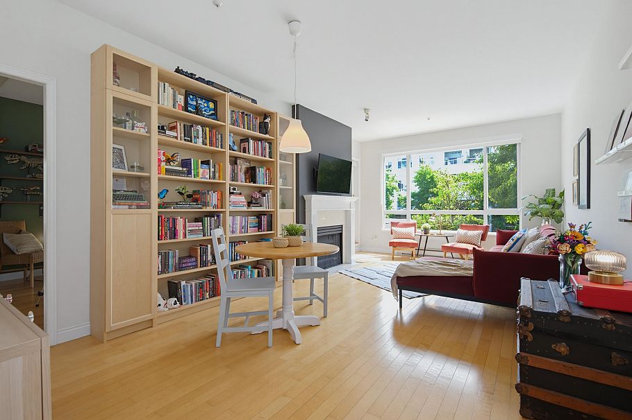 229 5735 Hampton Place Vancouver, BC - 2