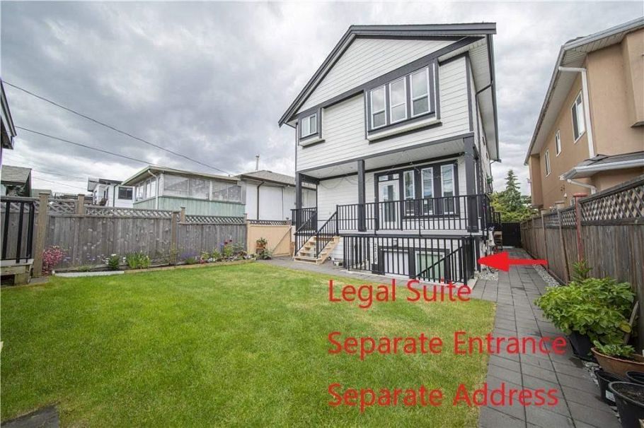 2216 Mannering Avenue Vancouver, BC - 4