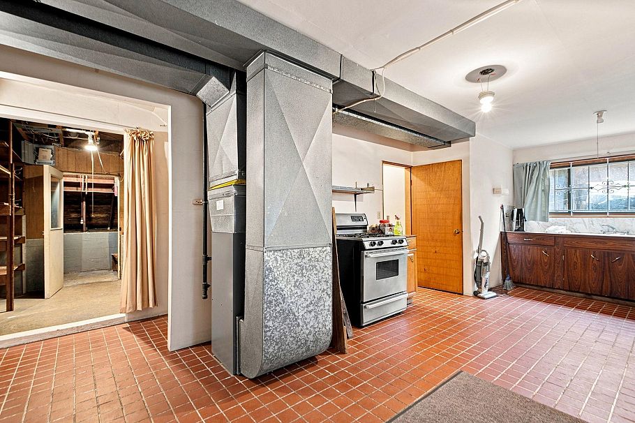 1955 Turner Street Vancouver, BC - 27