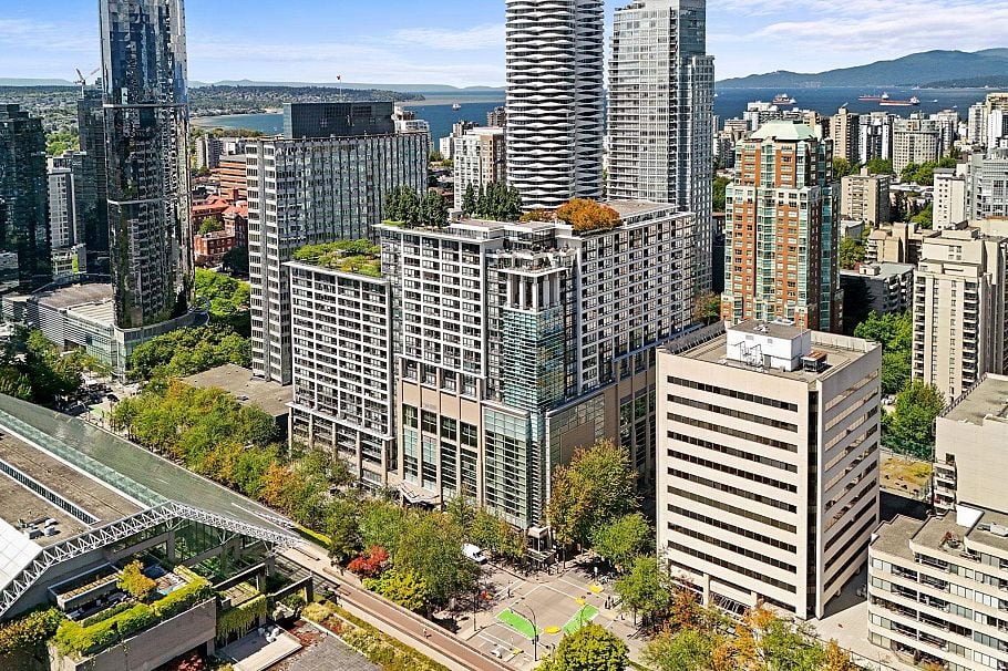 1321 938 SMITHE STREET, Vancouver BC V6Z 3H8 Vancouver, BC - 2