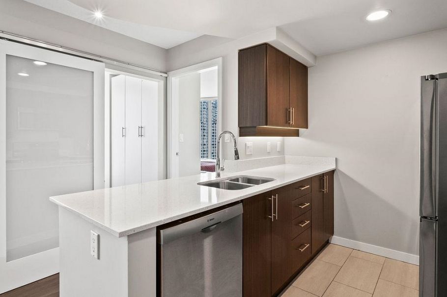 2801 1008 Cambie Street Vancouver, BC - 12
