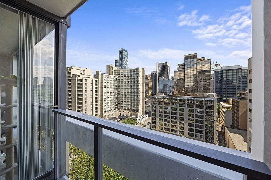 1321 938 SMITHE STREET, Vancouver BC V6Z 3H8 Vancouver, BC - 21