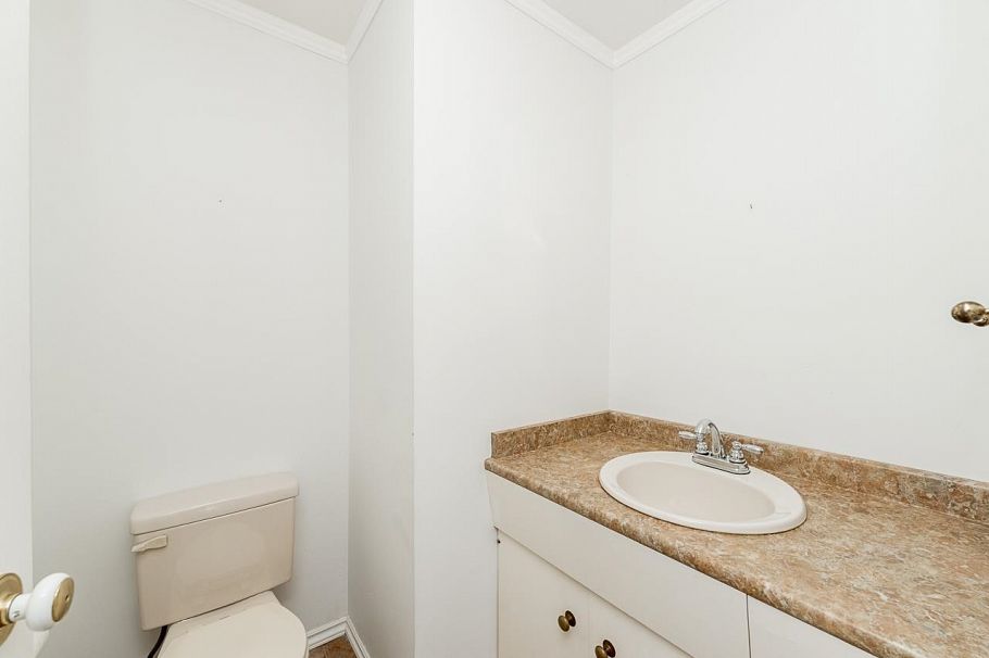 333 E 21 Street North Vancouver, BC - 24
