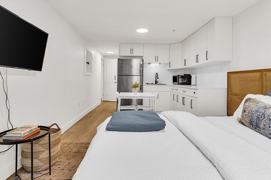 4588 James Street Vancouver, BC - 29