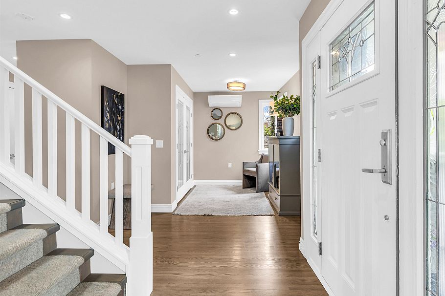 505 E 28th Avenue Vancouver, BC - 4