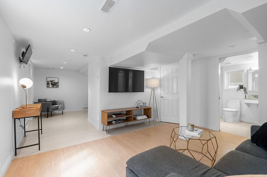 2617 Turner Street Vancouver, BC - 23