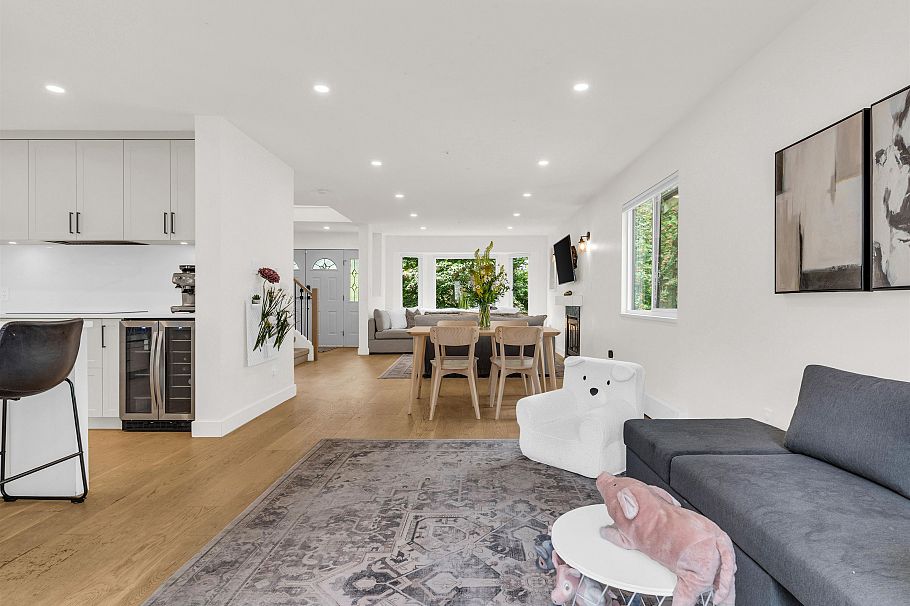 4588 James Street Vancouver, BC - 13