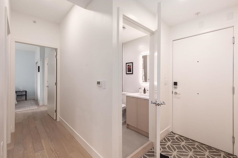 404 2666 Duke Street Vancouver, BC - 13