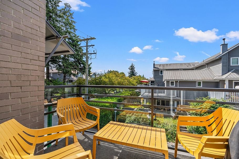 202 1591 Bowser Avenue North Vancouver, BC - 16