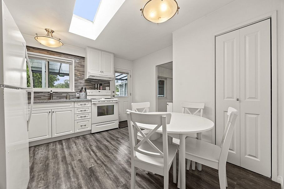 1350 Berkley Road North Vancouver, BC - 20
