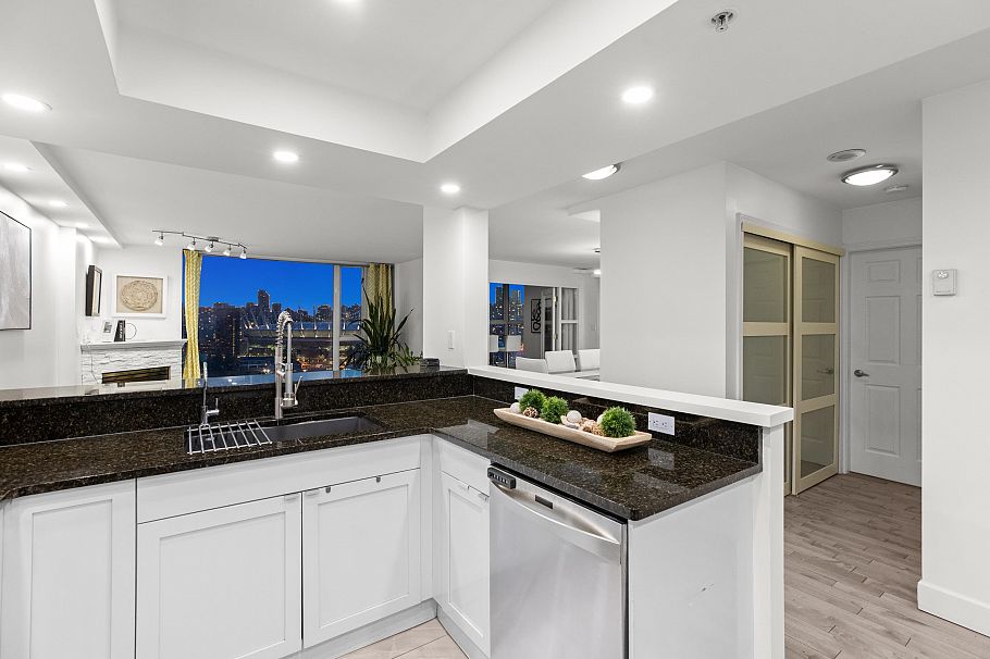 2105 1128 Quebec Street Vancouver, BC - 22