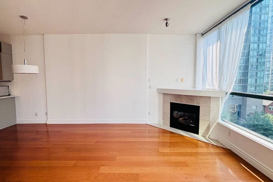 705 1239 W GEORGIA STREET, Vancouver BC V6E 4R8 Vancouver, BC - 2