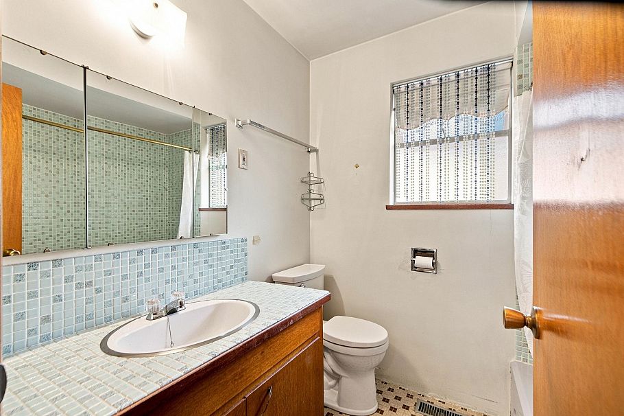 1955 Turner Street Vancouver, BC - 21