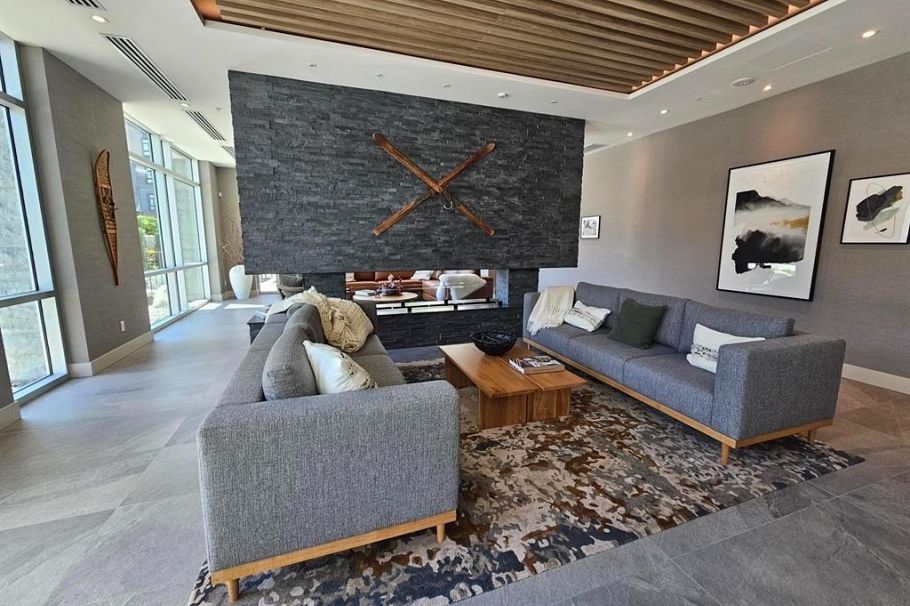 404 2375 Emery Court North Vancouver, BC - 31