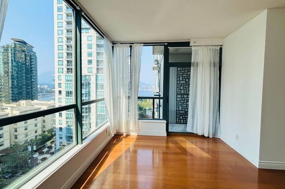 705 1239 W GEORGIA STREET, Vancouver BC V6E 4R8 Vancouver, BC - 1