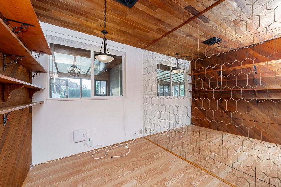 333 E 21 Street North Vancouver, BC - 6