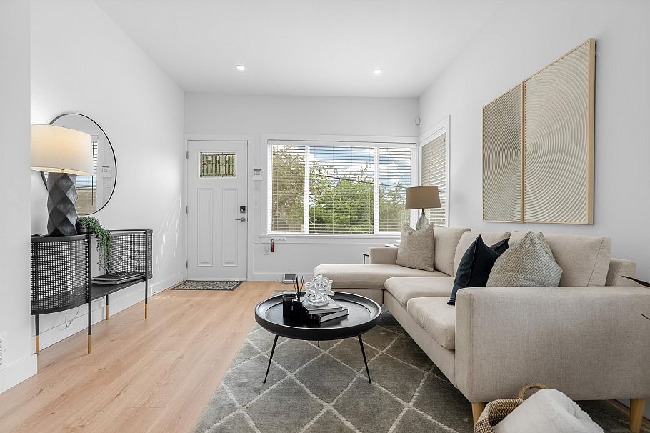 2617 Turner Street Vancouver, BC - 3
