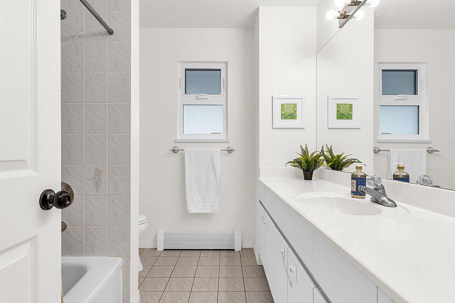 4588 James Street Vancouver, BC - 27
