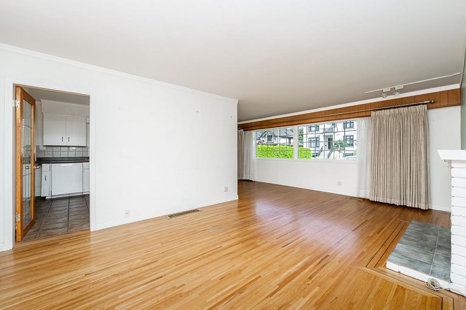 333 E 21 Street North Vancouver, BC - 5
