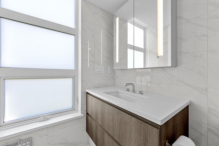 237 2060 Curling Road North Vancouver, BC - 26