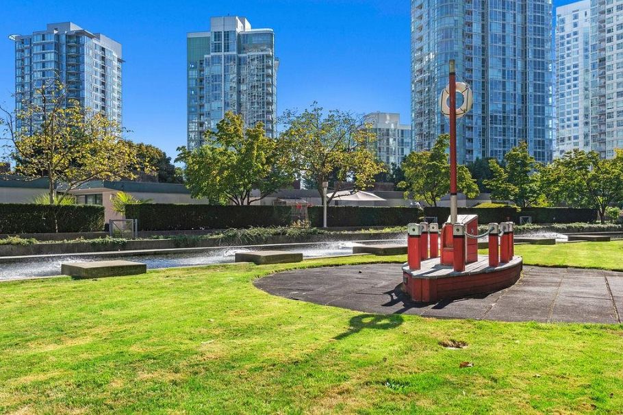 2801 1008 Cambie Street Vancouver, BC - 36