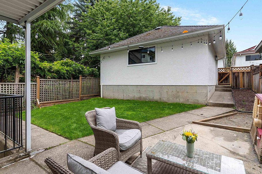 4588 James Street Vancouver, BC - 35