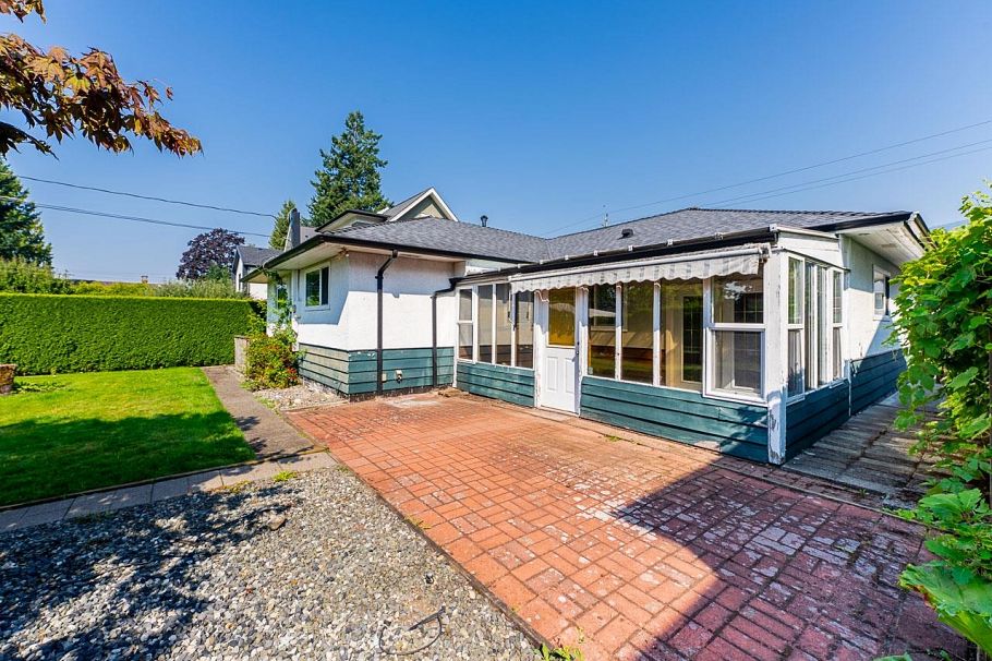 333 E 21 Street North Vancouver, BC - 26