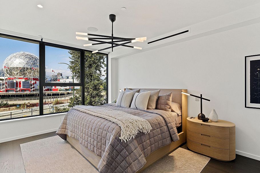 101 1601 Quebec Street Vancouver, BC - 23