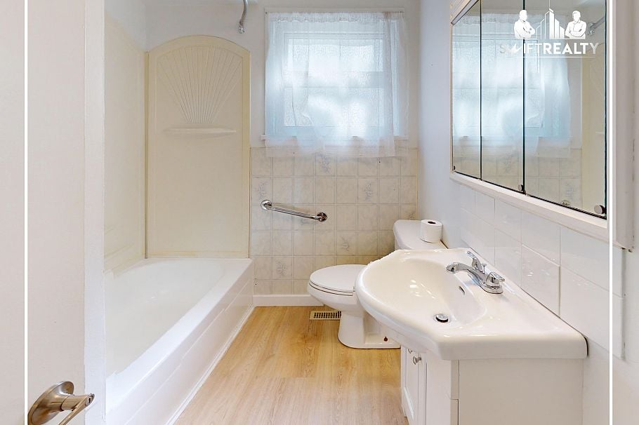 Upper Level 234 W 23RD STREET, North Vancouver BC V7M 2B3 North Vancouver, BC - 12