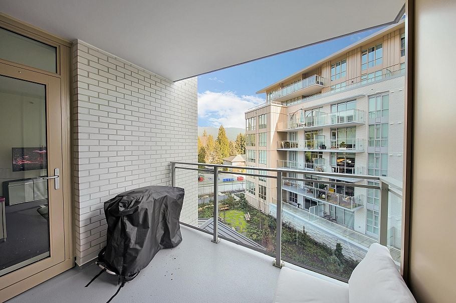 404 2375 Emery Court North Vancouver, BC - 10