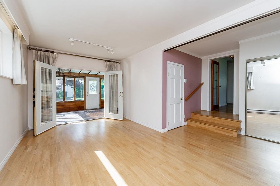 333 E 21 Street North Vancouver, BC - 14