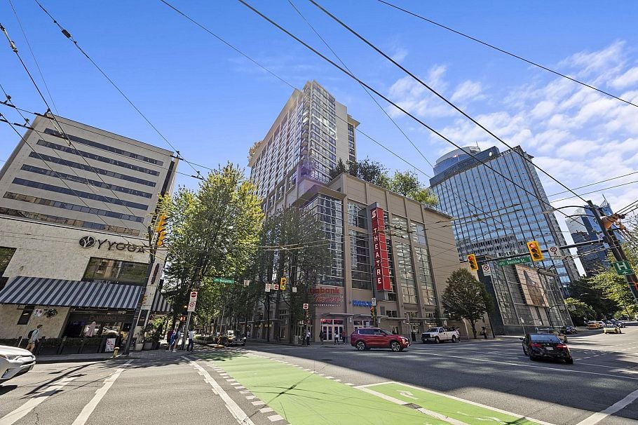 1321 938 SMITHE STREET, Vancouver BC V6Z 3H8 Vancouver, BC - 5