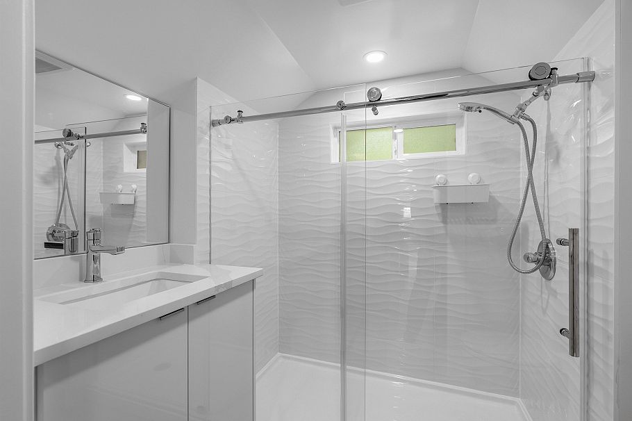 2617 Turner Street Vancouver, BC - 16