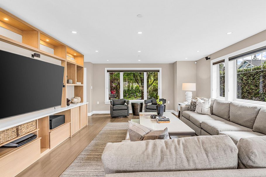 505 E 28th Avenue Vancouver, BC - 7