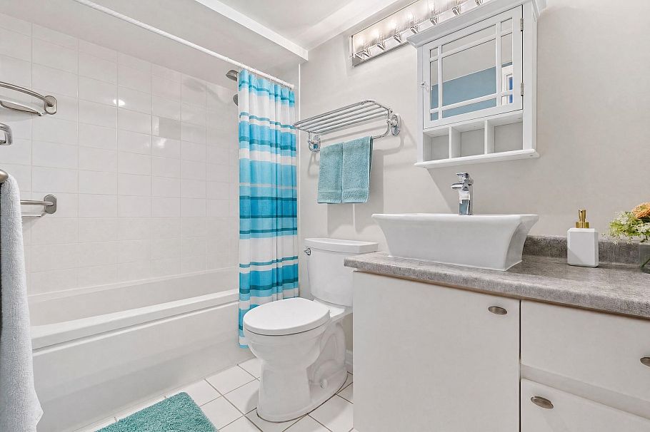 B901 1331 Homer Street Vancouver, BC - 16