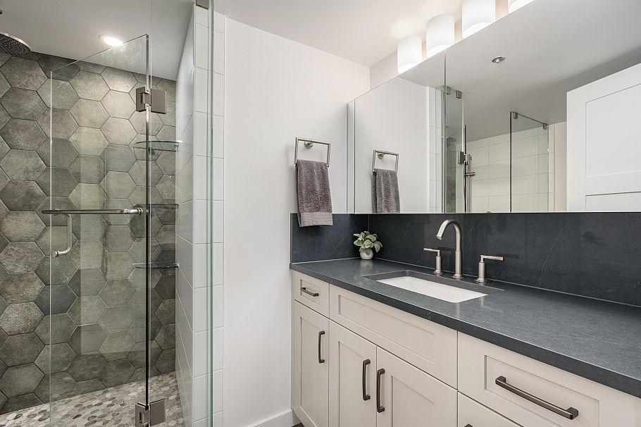 208 655 W 13th Avenue Vancouver, BC - 21