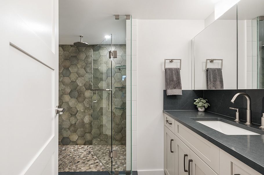208 655 W 13th Avenue Vancouver, BC - 22