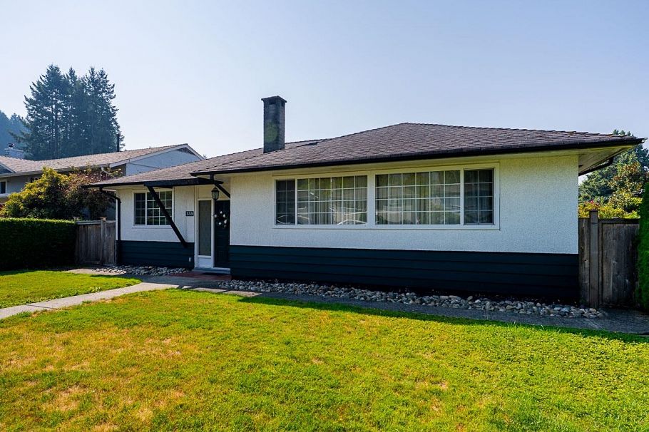 333 E 21 Street North Vancouver, BC - 2