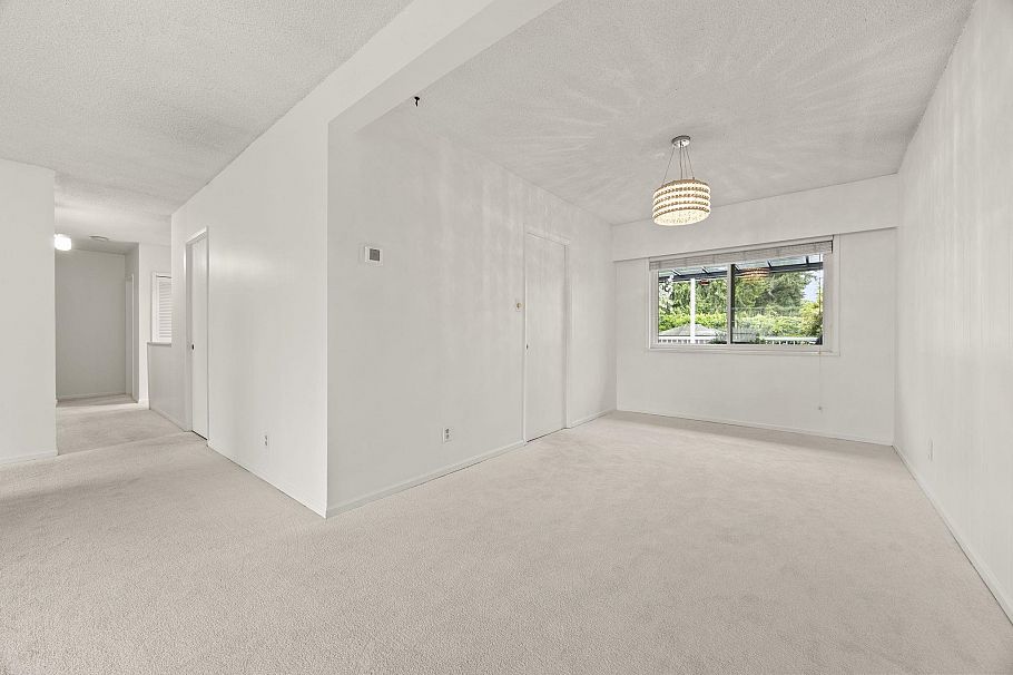 1350 Berkley Road North Vancouver, BC - 17