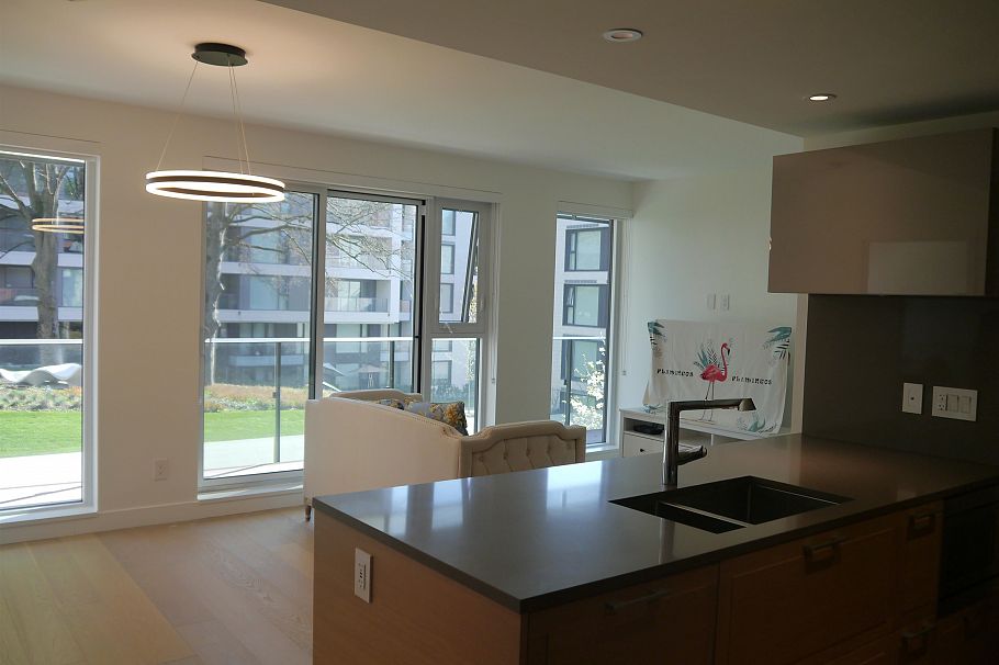519 7128 Adera Street Vancouver, BC - 1