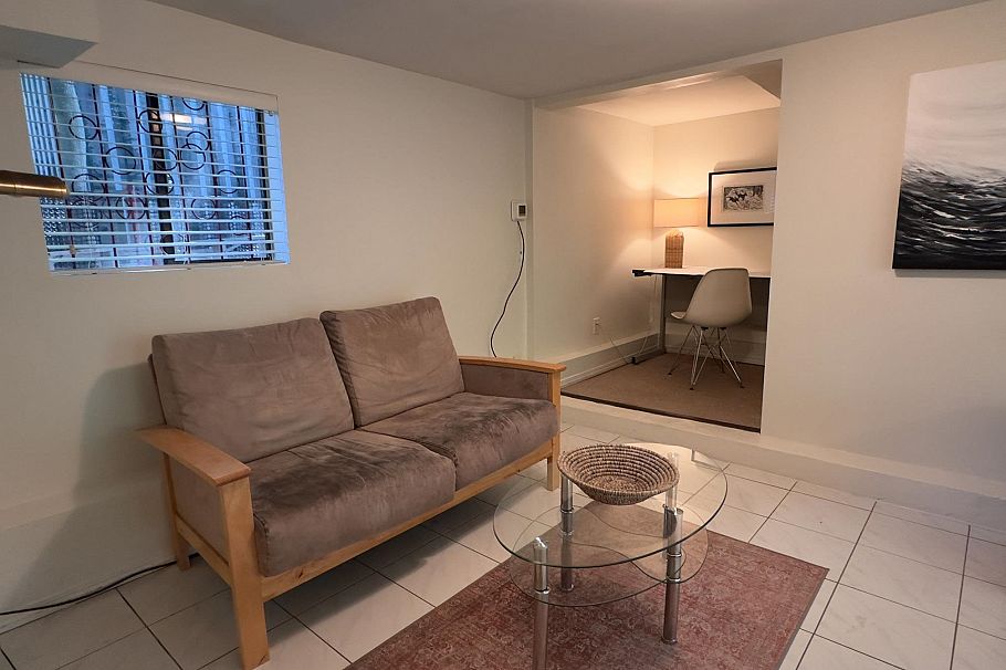 3336 E Georgia Street Vancouver, BC - 21