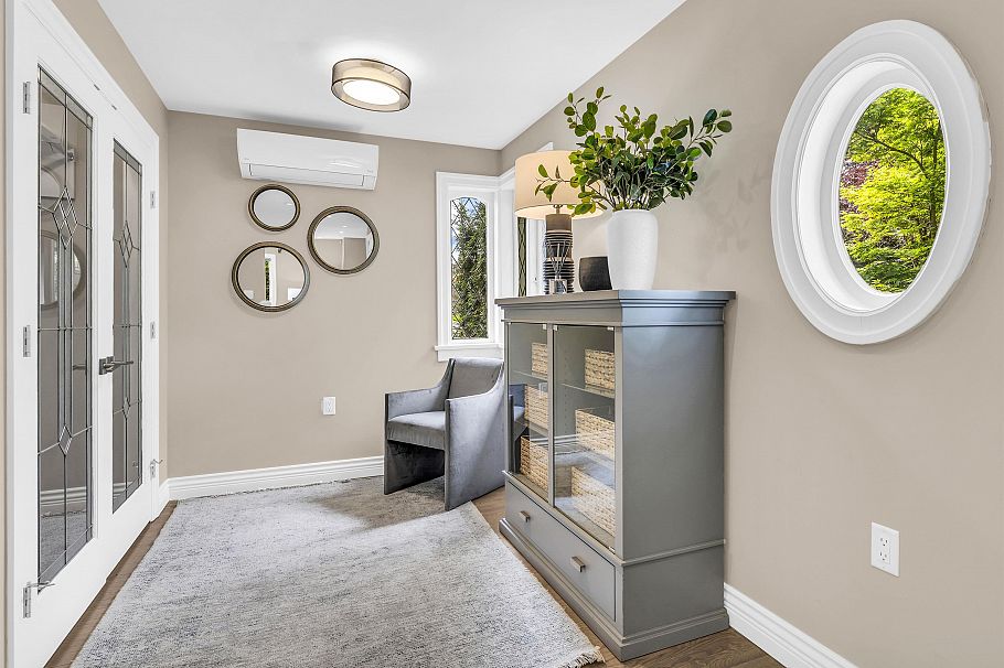 505 E 28th Avenue Vancouver, BC - 3