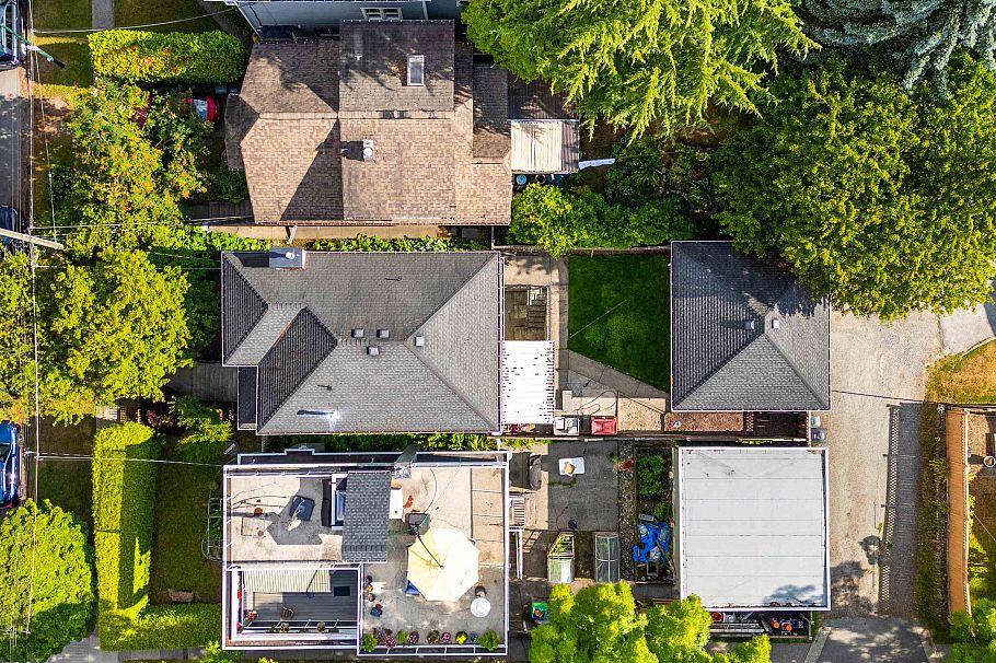 4588 James Street Vancouver, BC - 38