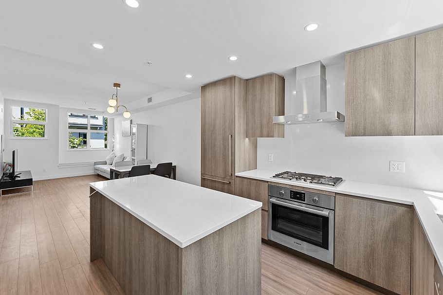 237 2060 Curling Road North Vancouver, BC - 8